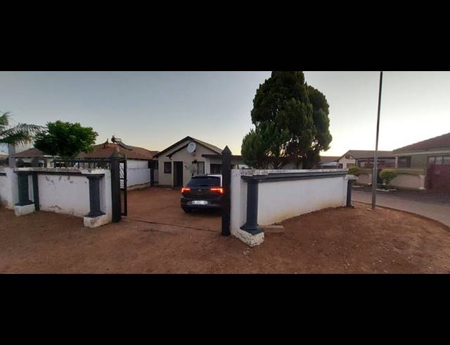 3 BEDROOM HOUSE FOR SALE IN SOSHANGUVE VV